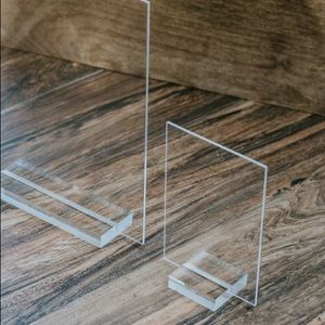 Wedding sign holders clear acrylic 2” & 5”